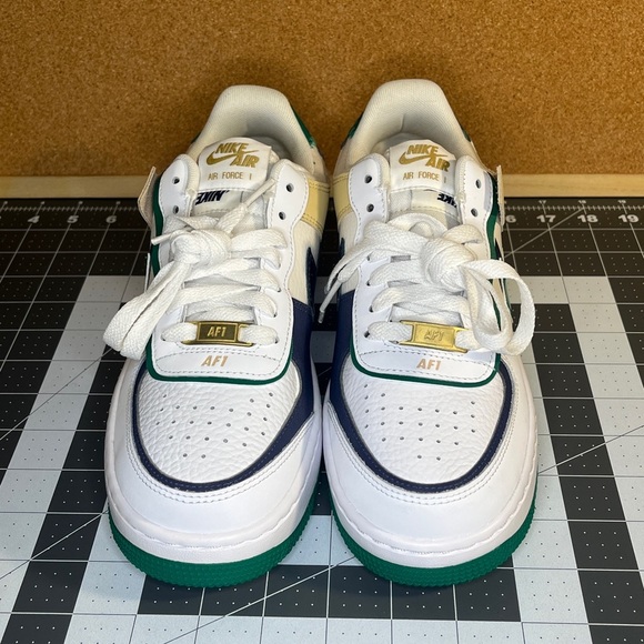 Nike Af1 shadow brand new
White/Malachite/Sesame/Midnight Navy
NWOT - Picture 6 of 13